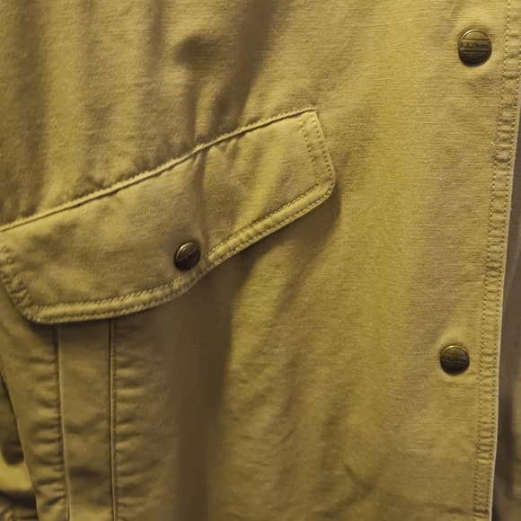 L.L. Bean Long Women's Olive Barn Trench Coat Size Med Pet. - Picture 4 of 10